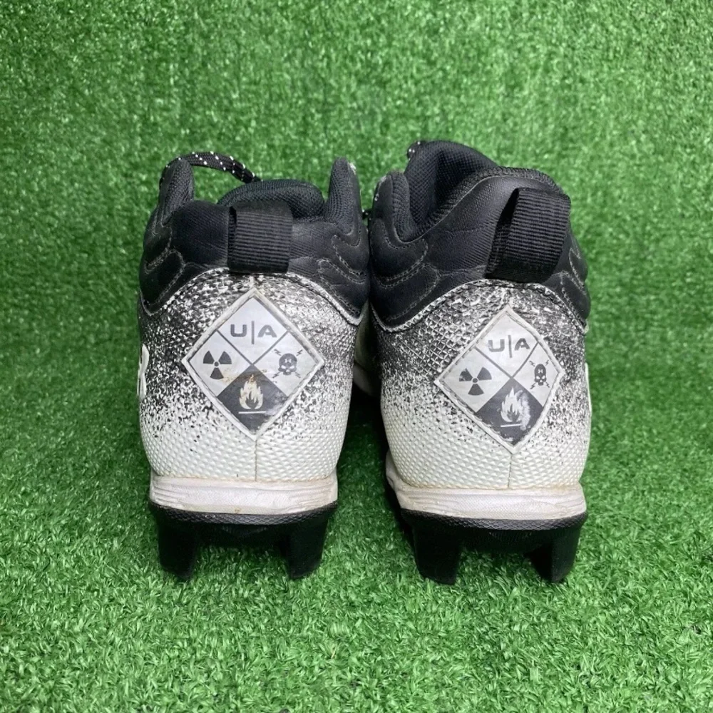 Under Armour UA Mens Size 7.5 Spotlight Fran RM 2.0 Jr  Cleats White/Black‎